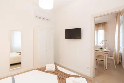 TV o dispositivi per l'intrattenimento presso Mentana Guest House
