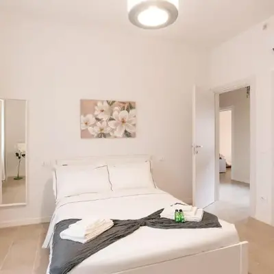 Mentana Guest House