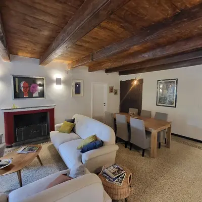 Area soggiorno di La Posta Apartment