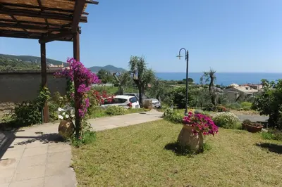 Paesaggio naturale nelle vicinanze della casa vacanze