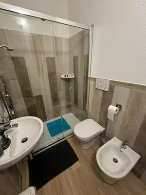 Bagno di Il Mare a un passo da casa SAMY appartamento intero 6 posti letto 60 mt