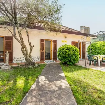 GuestHost - Yunger House with Garden and Balcony x5