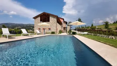 Piscina di Agriturismo Monte di Bebbio o nelle vicinanze