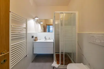 Bagno di VILLA DUFOUR 1 Lusso, Spazio e Vista Mare