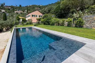 Piscina di VILLA DUFOUR 2 Lusso, Piscina e Vista da Sogno o nelle vicinanze