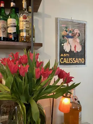 Certificato, attestato, insegna o altro documento esposto da Locanda sul fiume