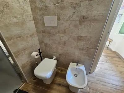Bagno di Patrizio Apartments-by Goccia di Lago