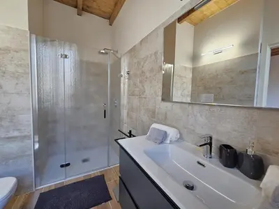 Bagno di Patrizio Apartments-by Goccia di Lago