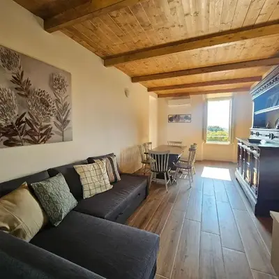 Patrizio Apartments-by Goccia di Lago