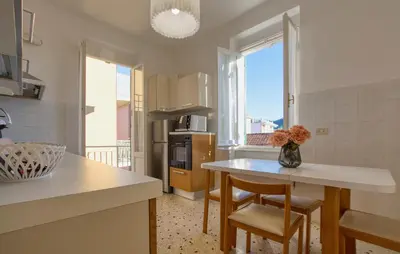 Cucina o angolo cottura di Lovely Apartment In Sestri Levante
