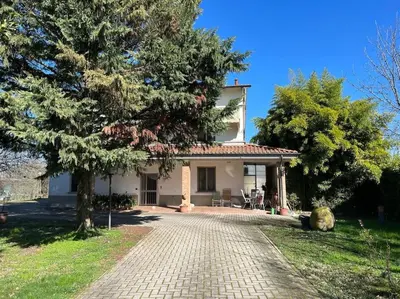 Giardino di Appartamento Bosco in Città