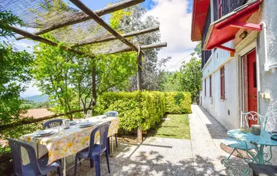 Giardino di Cozy Home In Deiva Marina With Wifi