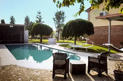 Piscina di Oasi del Po o nelle vicinanze