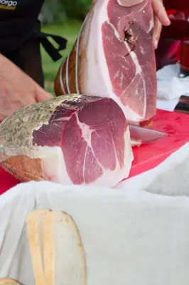 Cibo presso l'agriturismo o nelle vicinanze