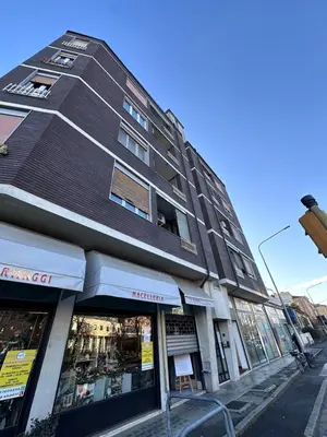Supermercato o altri negozi dell'appartamento o nelle vicinanze