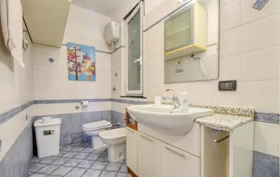 Bagno di Awesome Apartment In Casarza Ligure