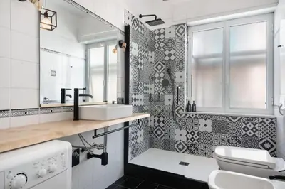 Bagno di Attico in centro vista mare