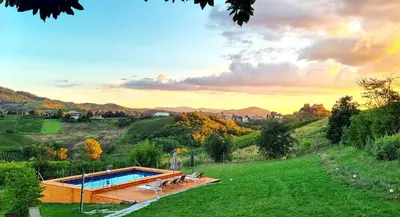 Piscina di Residenza Menta CASA GUARNONE o nelle vicinanze