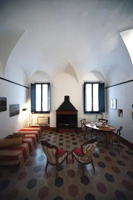 Area soggiorno di Parma, Antico Studio dietro al Battistero