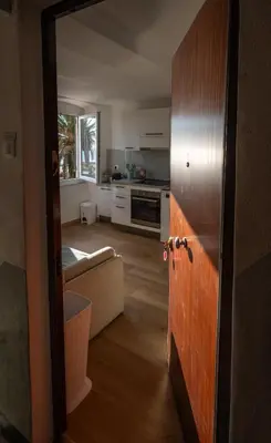 Cucina o angolo cottura di Alice's Home - 20 Steps from the Sea