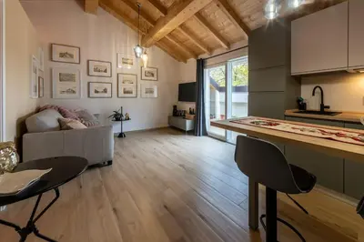 Area soggiorno di Bright Hall apartment Reggio Emilia Centro Storico