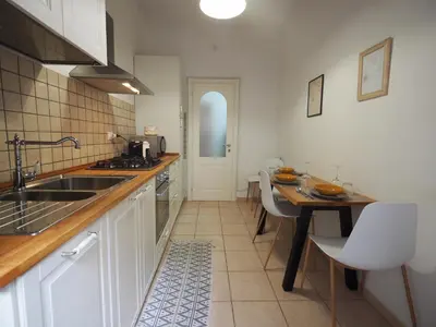 Cucina o angolo cottura di Bilocale moderno centro Mantova