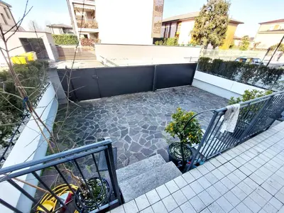 Balcone o terrazza di CasaOlivier appartamento con giardino e biciclette