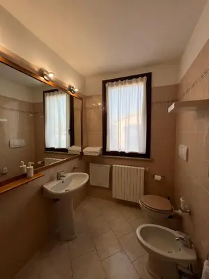 Bagno di Appartamento Bi locale Giusy