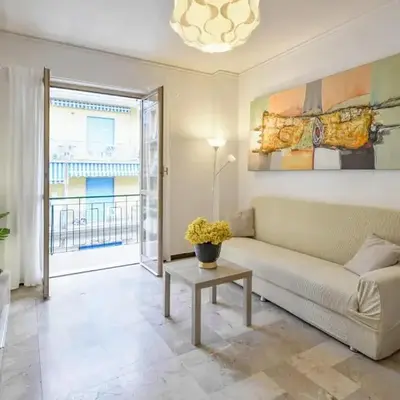 2 Bedroom Lovely Apartment In Moneglia