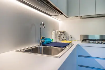 Cucina o angolo cottura di CASA GINESTRA Vacanza tra mare e cielo
