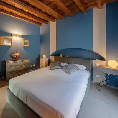 Happy Days - Pavia City - by Host4U -