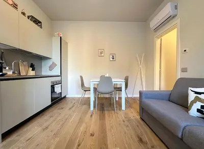 Cucina o angolo cottura di Bilocale Savoia parcheggio gratuito