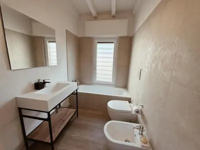 Bagno di Residenza le mura