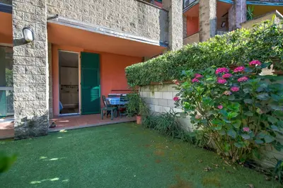 Giardino di 274b- Casa delle Due Baie, 10 minuti a piedi dalla Baia del Silenzio e dal Centro Storico