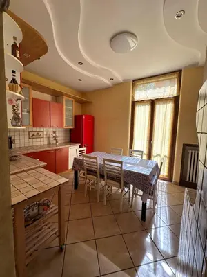 Cucina o angolo cottura di Il Tortellino Quasi in Centro Elegant Apartment