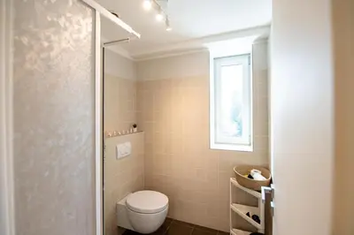 Bagno di Loft Smart Parma l Wi-Fi Fibra, Indipendente, Perfetto per Business e Coppie