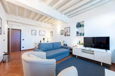 TV o dispositivi per l'intrattenimento presso GuestHost - Piazza San Bartolomeo Bright&Comfy Apt x4