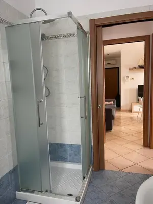 Bagno di HōM - Appartamento fino a 7 posti letto comodo al centro storico, al casello A1 e alla Stazione AV