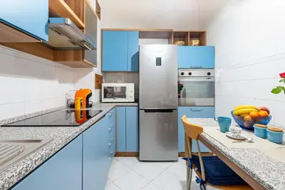 Cucina o angolo cottura di GuestHost - Parma Station Colorful Apartment with Balcony x5
