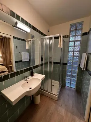 Bagno di Confidence Hotel Parma