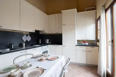 Cucina o angolo cottura di Levanto Charme apartment up to 6ppl 20 steps to the water in the center