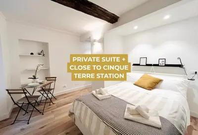 Letto o letti in una camera di Zeste Apartment in centro città con suite privata