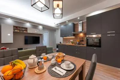 Cucina o angolo cottura di BG Apartments - Central and quiet two bedroom flat
