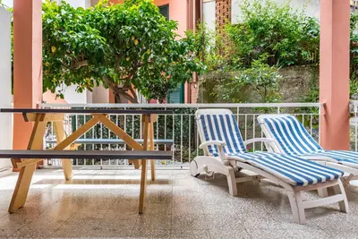 Planimetria di Cosy Corner Apartment with Terrace