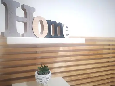 Certificato, attestato, insegna o altro documento esposto da Cantiere Home