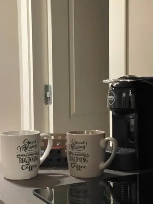 Set per la preparazione di tè e caffè presso La Bella Modena Giardini Appartamenti