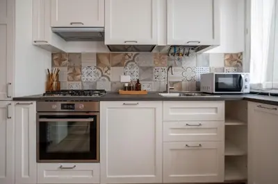 Cucina o angolo cottura di elegante casa centrale