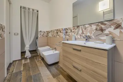 Bagno di 299 - Blue Heaven Home, 12 minuti a piedi dal Mare e la Spiaggia e il Centro di Sestri Levante