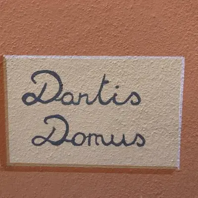 Dantis Domus at the beach