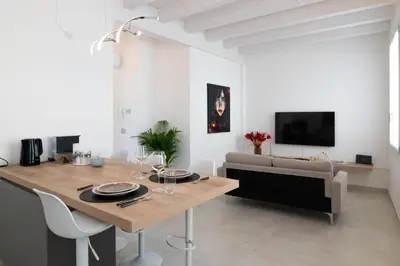 TV o dispositivi per l'intrattenimento presso Style e Comfort - Mantova